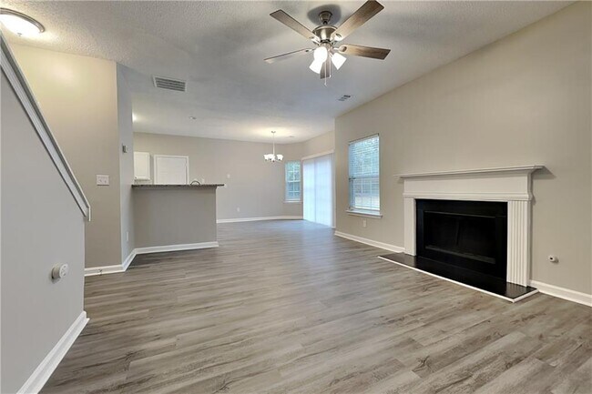 Foto del edificio - 2075 Beckenham Pl