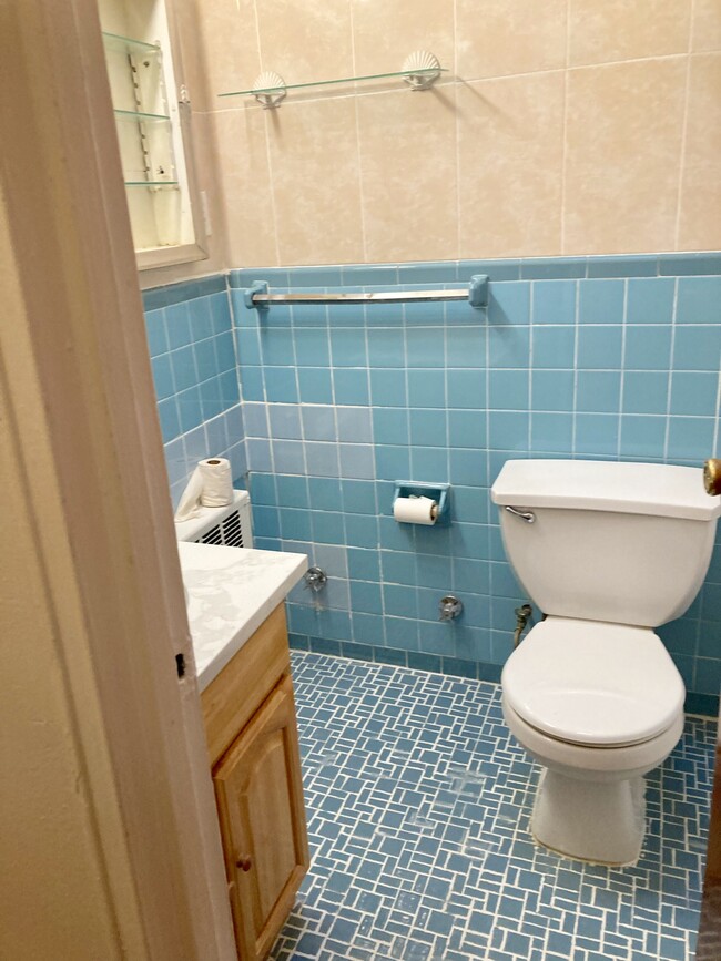 Building Photo - 115 Bevy Ct