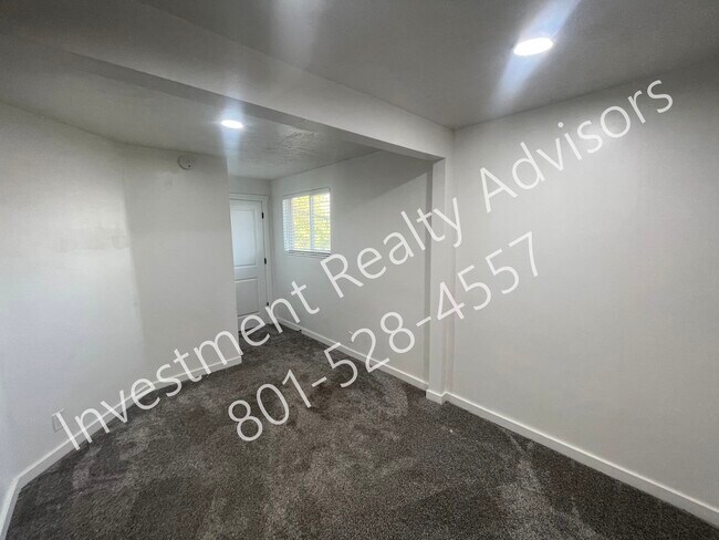 Foto del edificio - Renovated Unit in Murray!