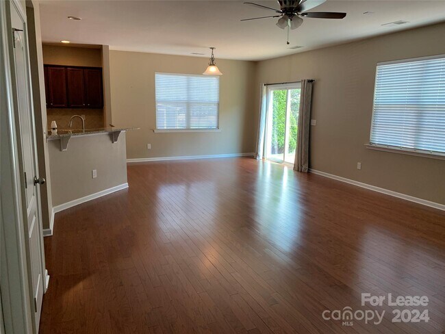Building Photo - 8899 Happiness Rd