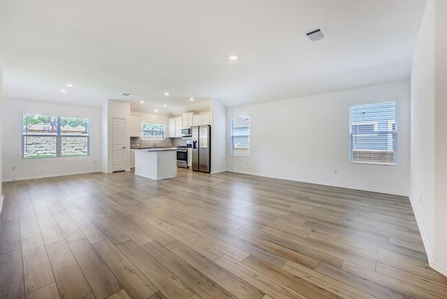 Building Photo - 171 Mendoza