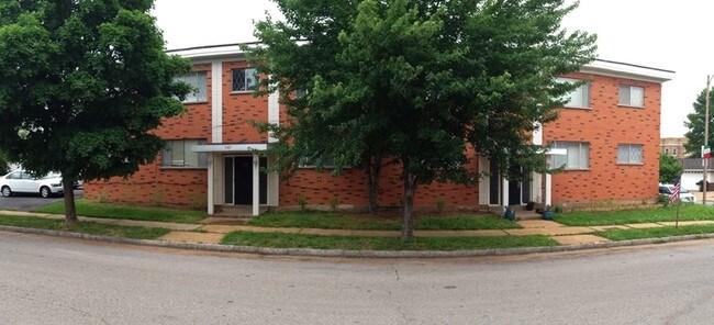 Foto del edificio - 5405-5407 Bischoff Ave