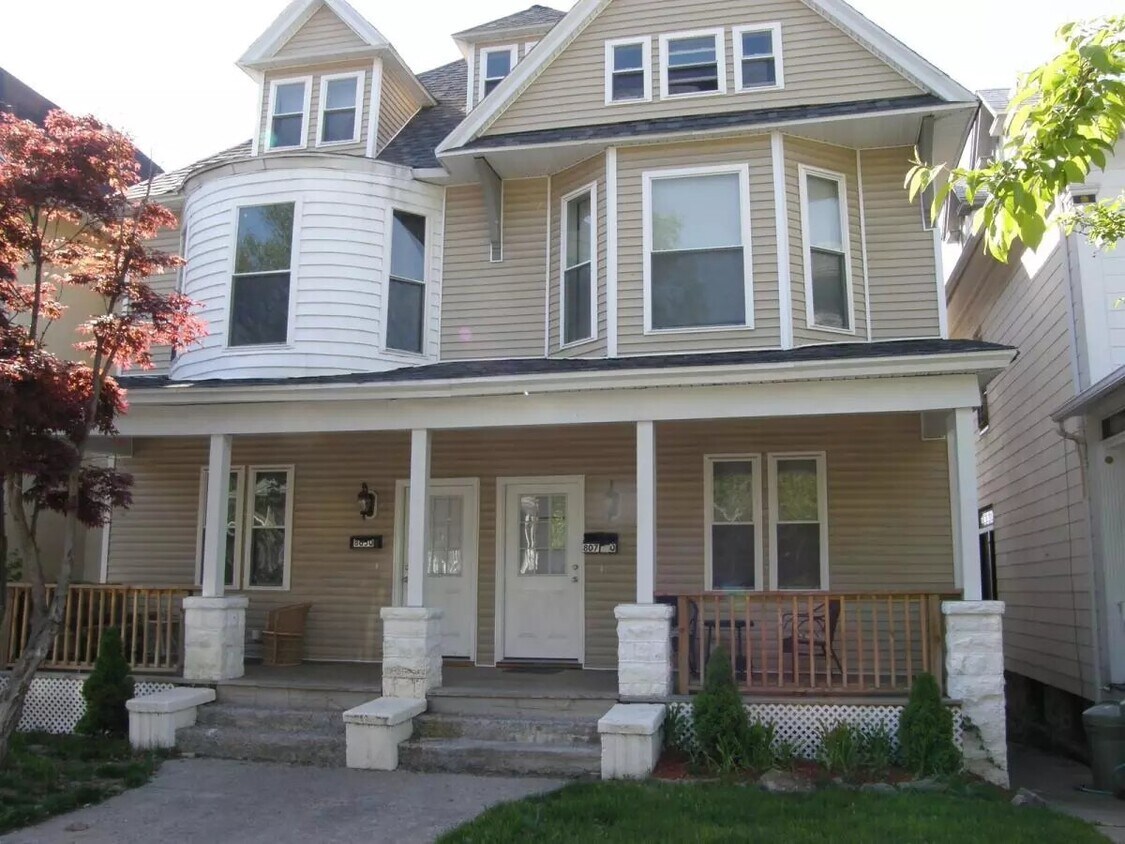 Primary Photo - 807 Quincy Avenue