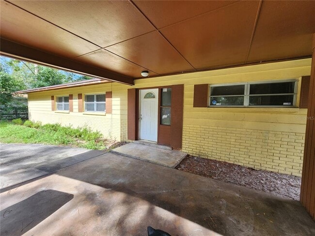 Building Photo - 2831 NE 17th Dr