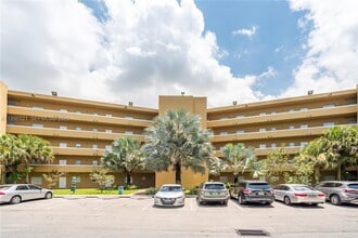 Building Photo - 4137 Stirling Rd
