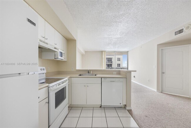 Foto del edificio - 5085 NW 7th St