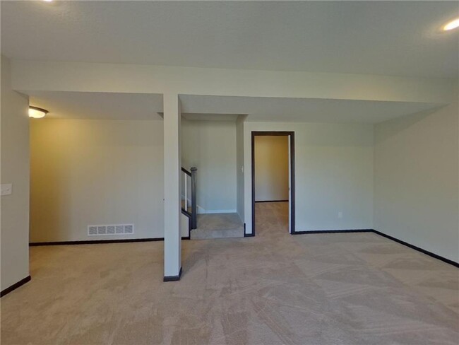 Foto del edificio - 1341 Meadow Ln