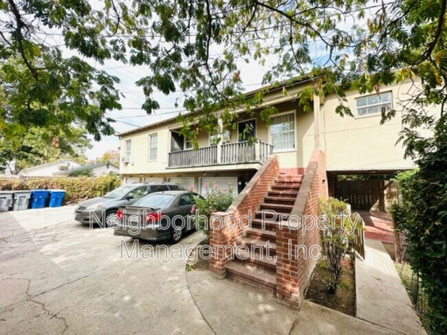 Foto del edificio - 1297 N Linden Ave