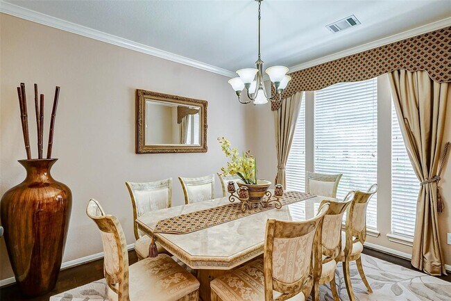 Foto del edificio - 2143 Hill Canyon Ct