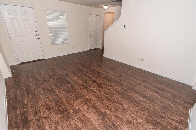 Foto del edificio - 5314 Rio Ramos St