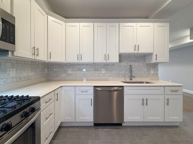 Foto del edificio - 311-315-315 West Side Ave
