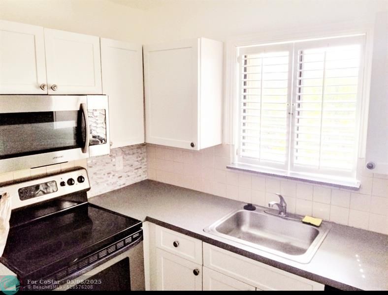 Primary Photo - 1201 S Flagler Ave