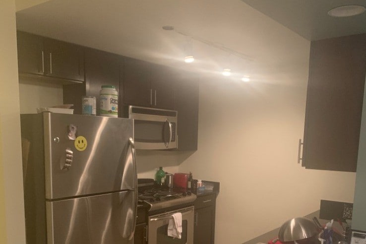 Primary Photo - 200 N Wells St