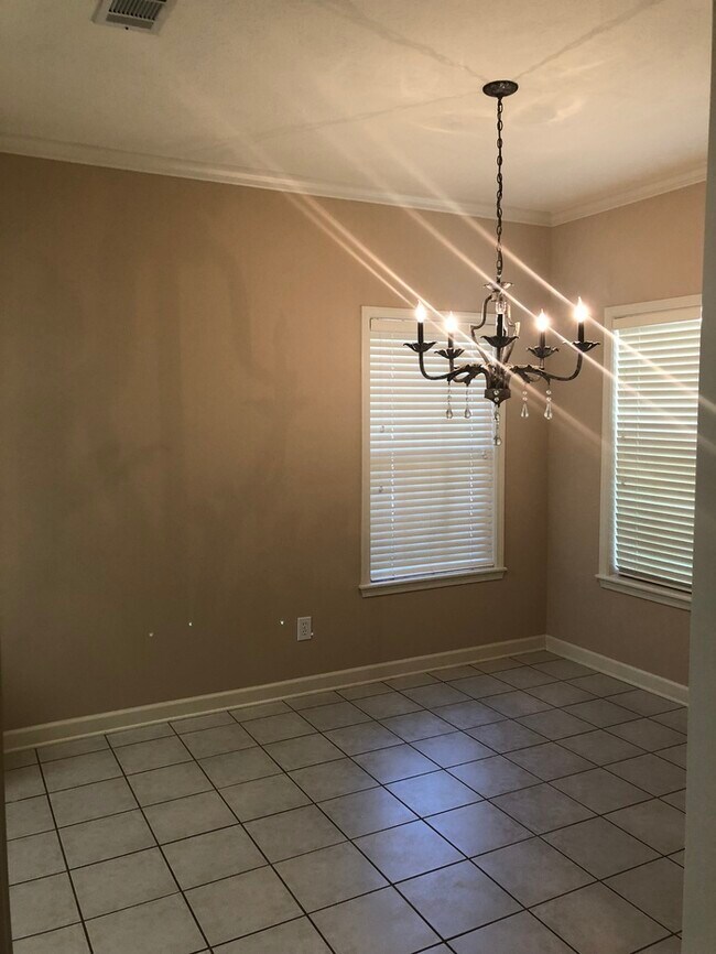 Building Photo - Beautiful Home in Ridgeland