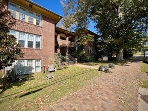 Building Photo - 28 Broad St