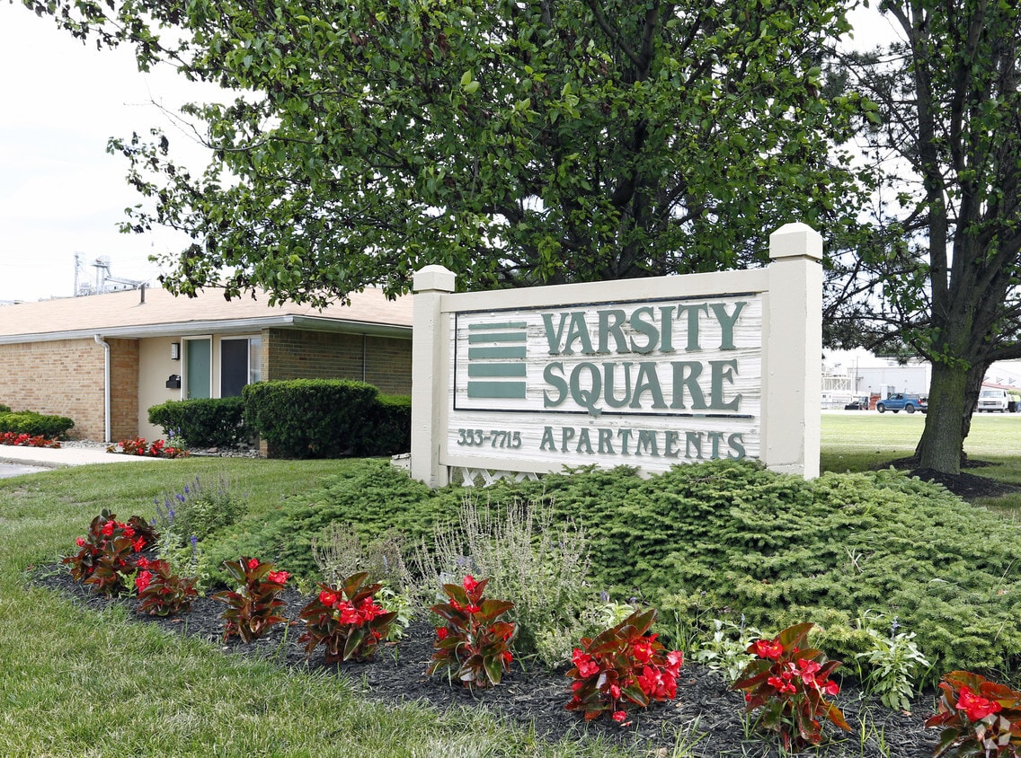 Varsity Square Rentals in Bowling Green at 1097 Varsity East Rd Bowling