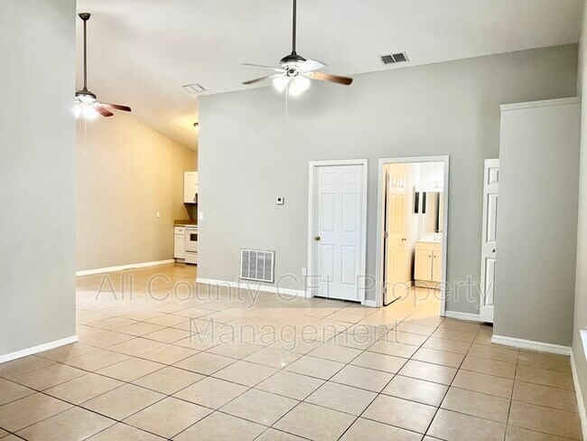 Building Photo - 3531 Country Rose Ln