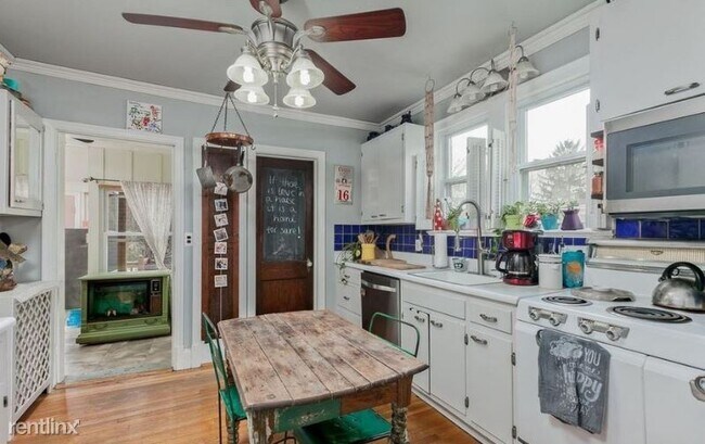 Building Photo - 4 br, 2 bath House - 538 Wilson Pl