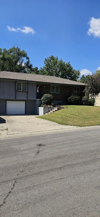 Primary Photo - 428 Jamison St