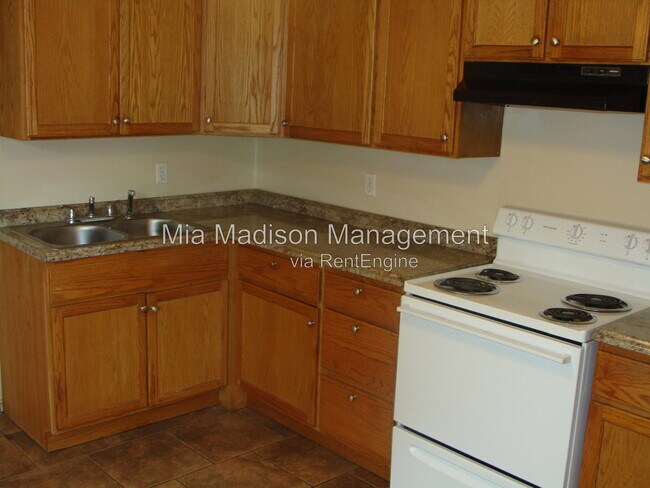 Foto del edificio - 1 Oak Forest Ln