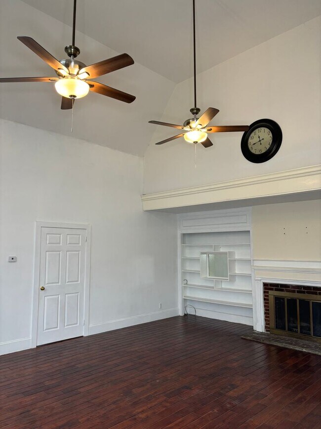 Building Photo - Single Family home for rent in Teaneck, NJ