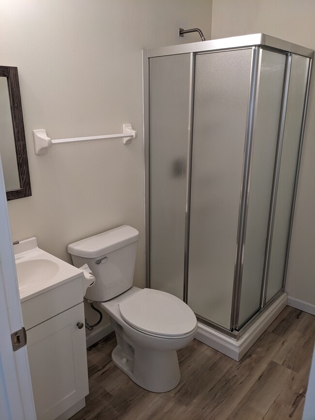 bathroom 2 - 306 E Northview Ave