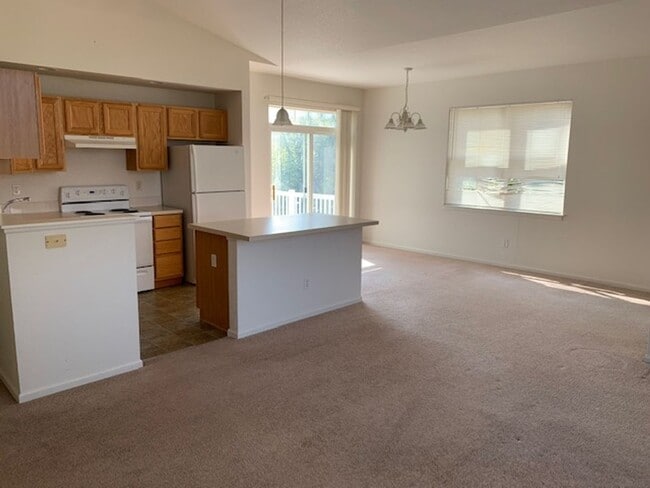 Building Photo - 2nd Floor 2-Bedroom Condo with Mountain Views in Southwest Longmont