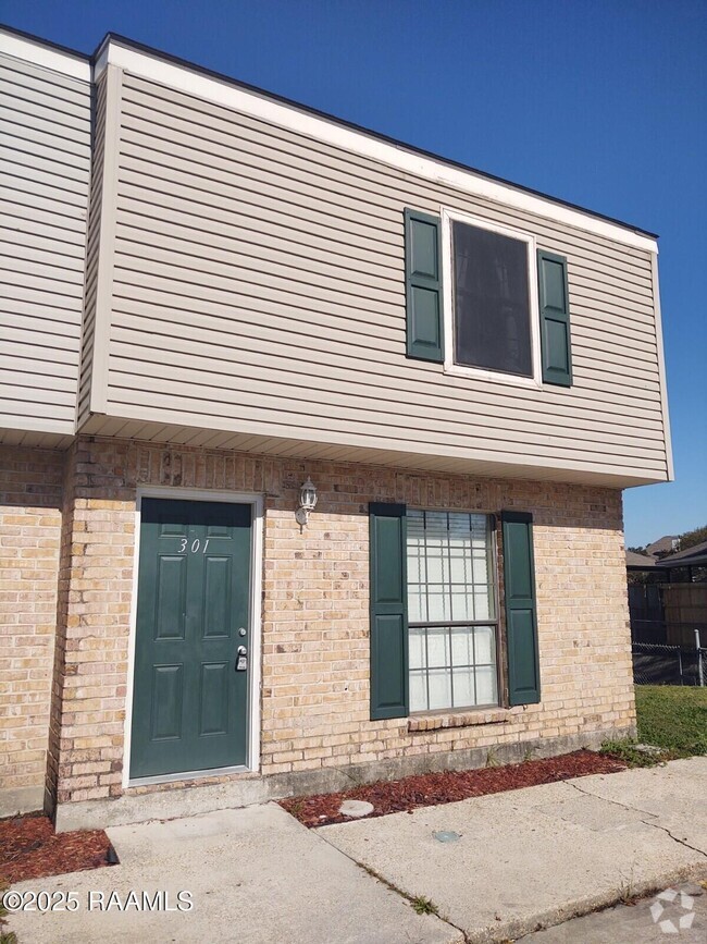 Building Photo - 100 Winchester Dr