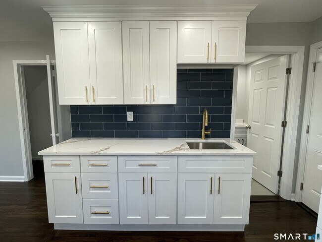 Building Photo - 111 Priscilla Cir