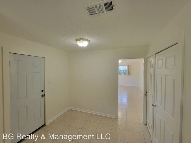 Building Photo - 3 br, 1.5 bath House - 1209 Sage Drive