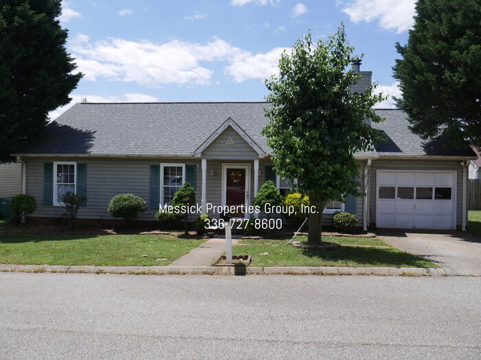 Primary Photo - Lewisburg Pointe, Clemmons!