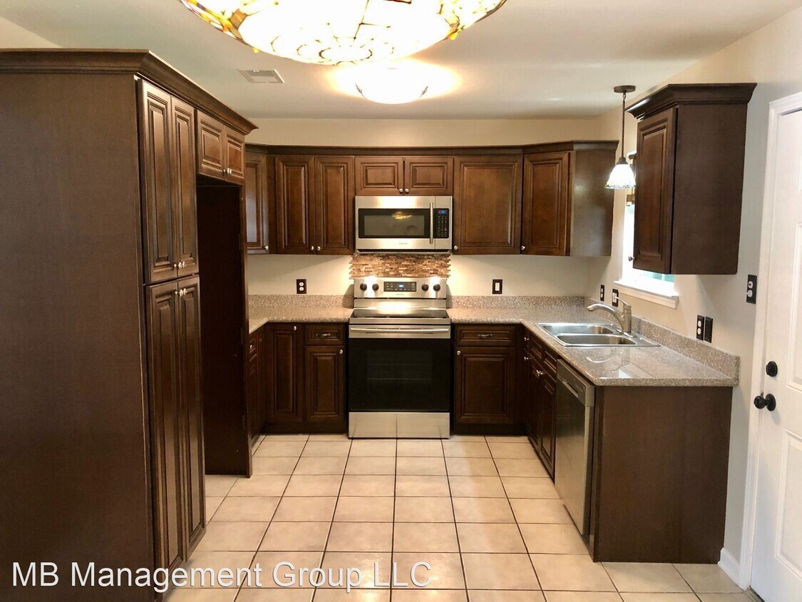 Building Photo - 3 br, 2 bath House - 522 Fawn Lake Drive