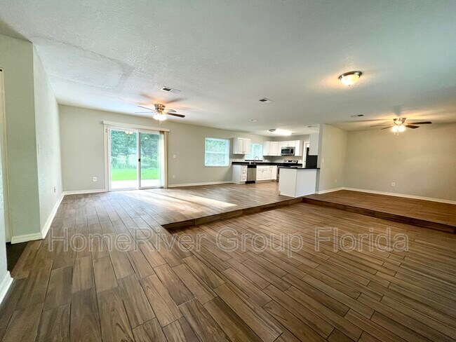 Building Photo - 5310 Forestbrook Dr E