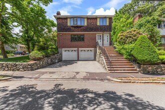 Building Photo - 91 Williams St