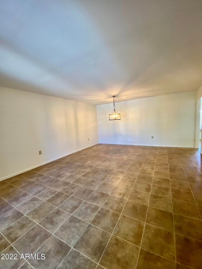 Building Photo - 13361 W Aleppo Dr