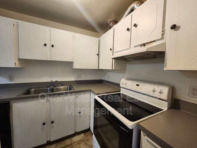 Foto del edificio - 177 Michael Ct