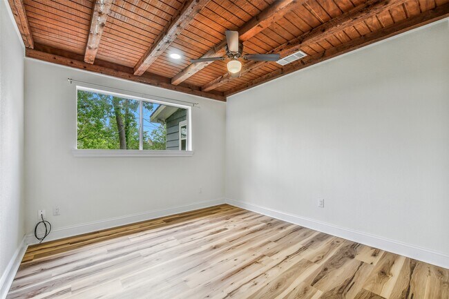 Foto del edificio - 4712 33rd St E