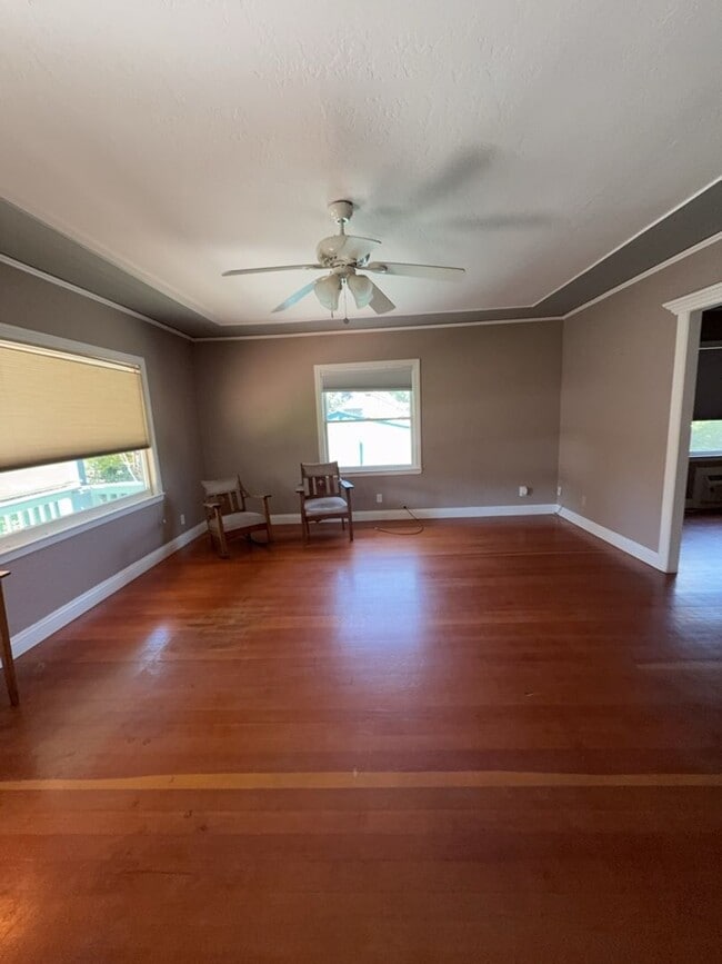 Foto del edificio - 5480 Live Oak Dr