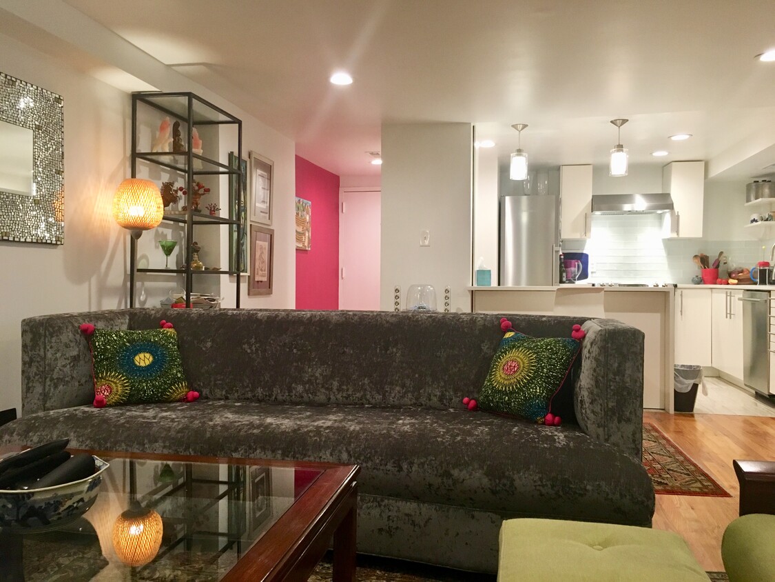 Foto principal - 1651 Lamont St NW