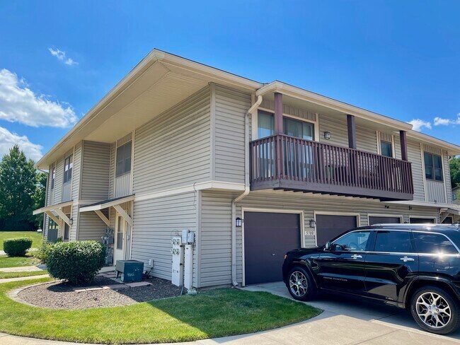 Building Photo - 5700 Dutch Mill Ct