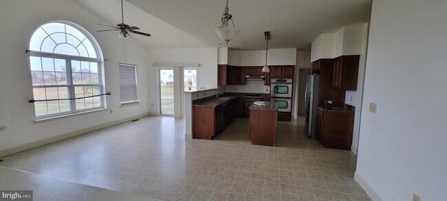 Foto del edificio - 1074 Grayson Dr
