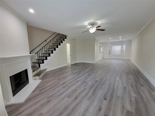 Building Photo - 2380 Bering Dr