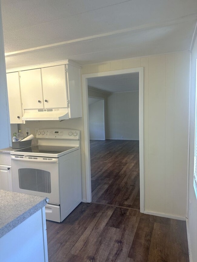 Building Photo - 1419 San Juline Cir