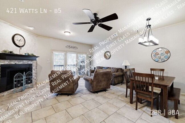 Building Photo - 421 Watts Ln