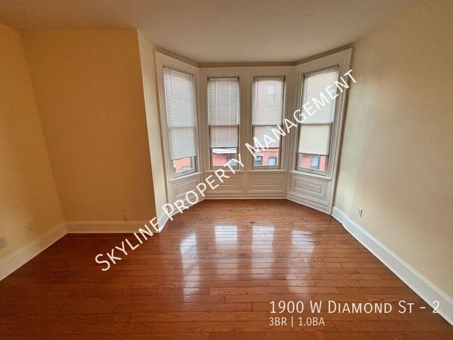 Building Photo - Charming 3 Bedroom Apartment For Rent Near...