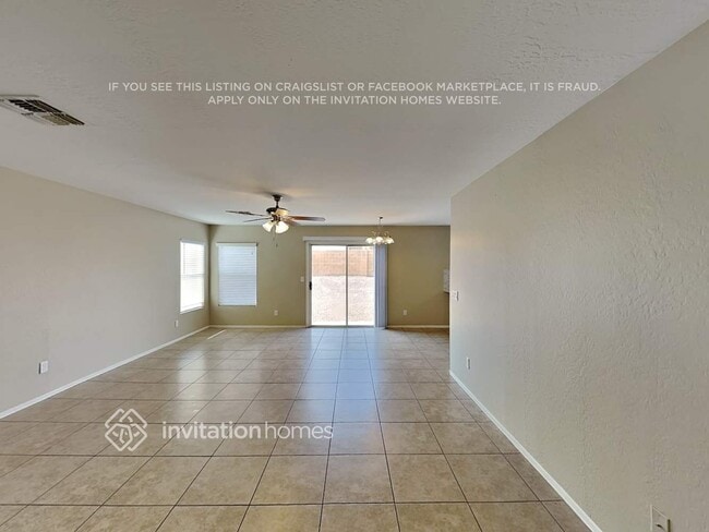 Building Photo - 22858 W Solano Dr