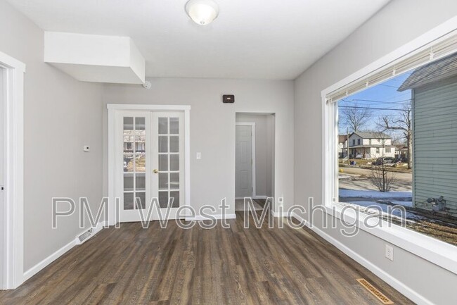 Foto del edificio - 1038 3rd St NW