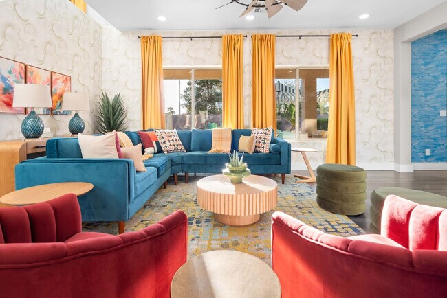 Foto del edificio - 4900 S Springs Dr