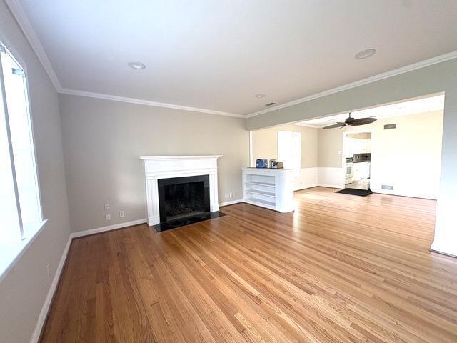 Foto del edificio - 7525 Wentwood Dr
