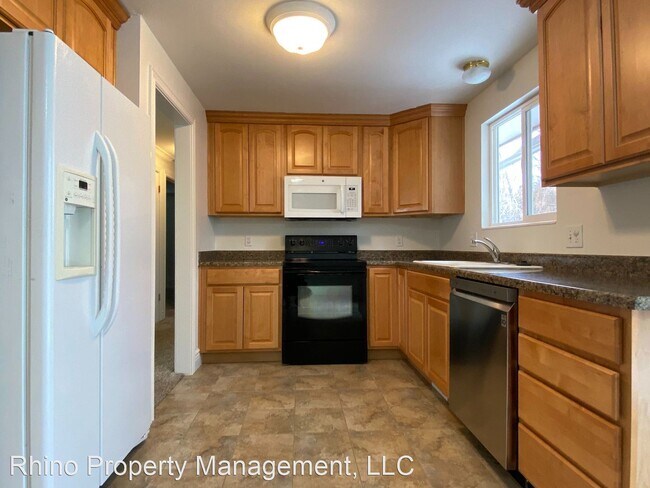 Building Photo - 4 br, 2 bath House - 327 S 1000 E